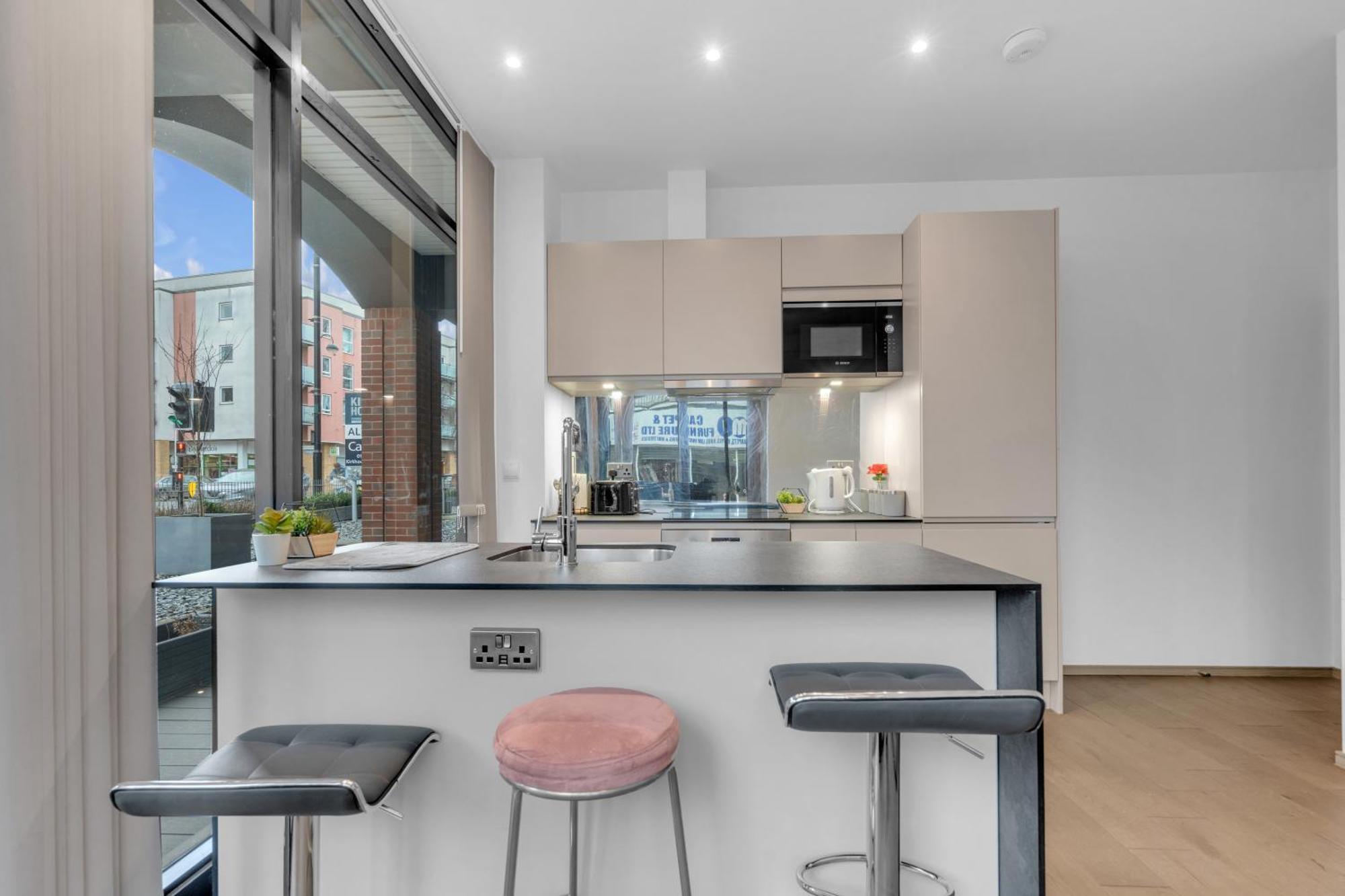 Apartment New Modern Near Heathrow Airport Yiewsley